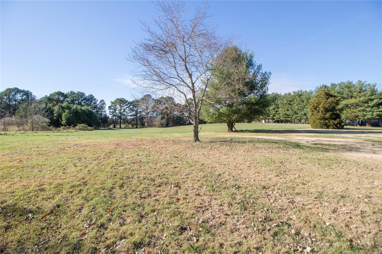6097 Wards Mill Road Marion, IL 62959 - Photo 4 of 21 Gallery Image 4