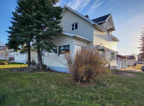 $229,000 | 202 East 2nd Street, Superior, WI 54880