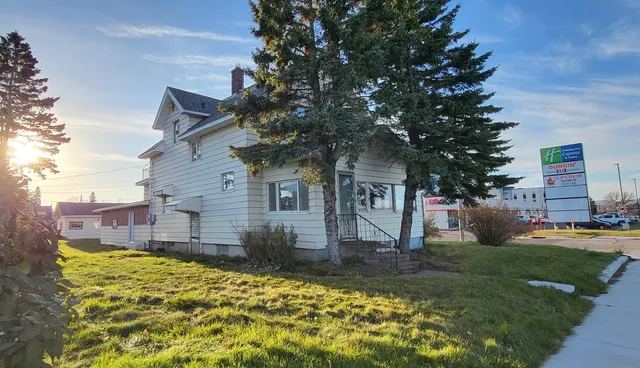 $249,000 | 202 East 2nd Street, Superior, WI 54880