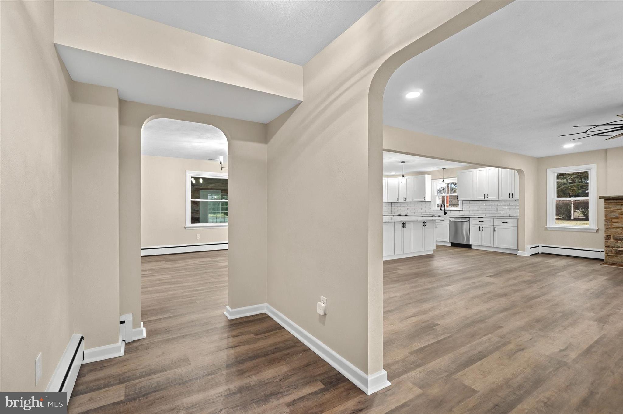 1853 Eastern Boulevard York, PA 17402 - Photo 9 of 38