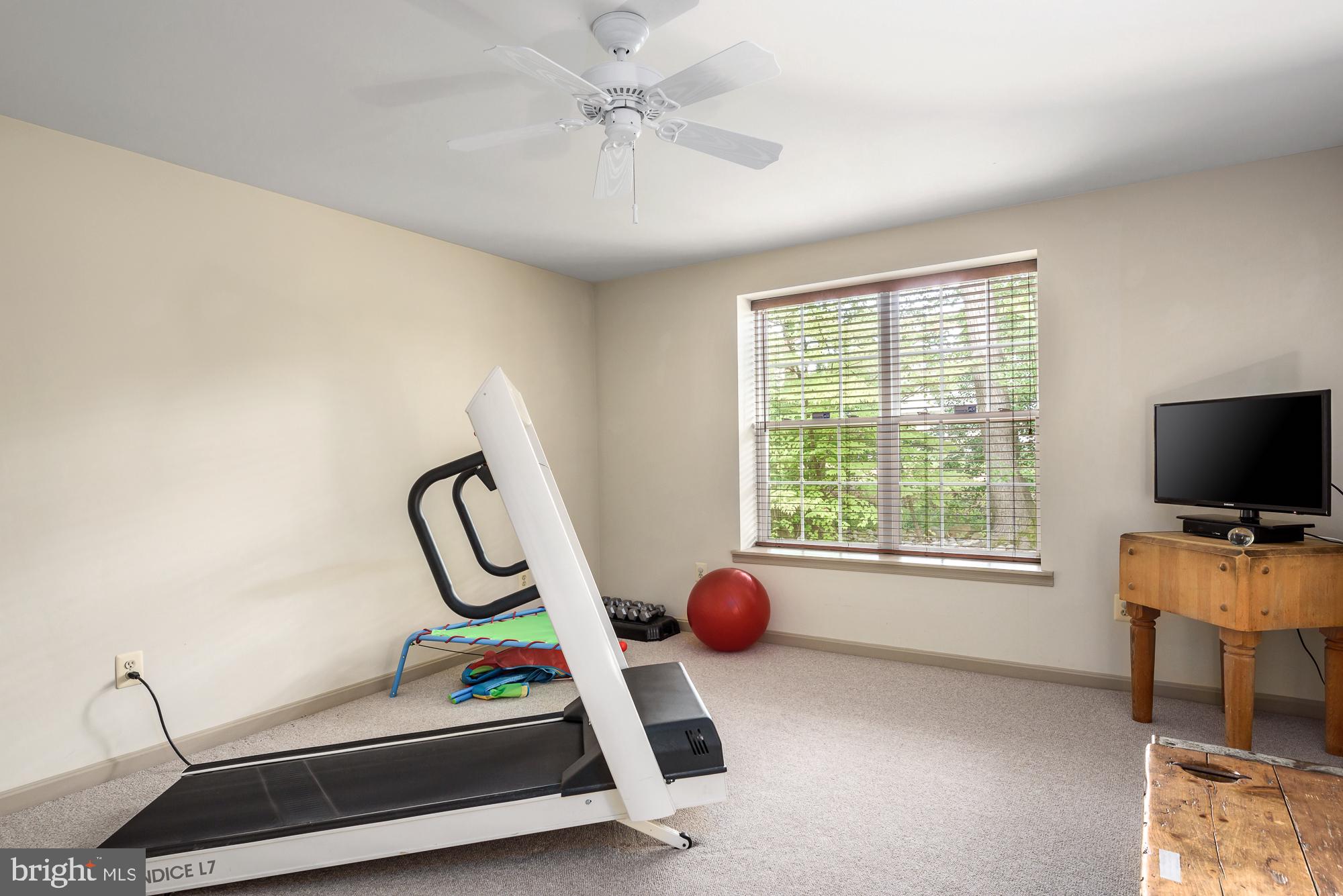 12378 Brown Fox Way Reston, VA 20191 - Photo 40 of 45 Gallery Image 40