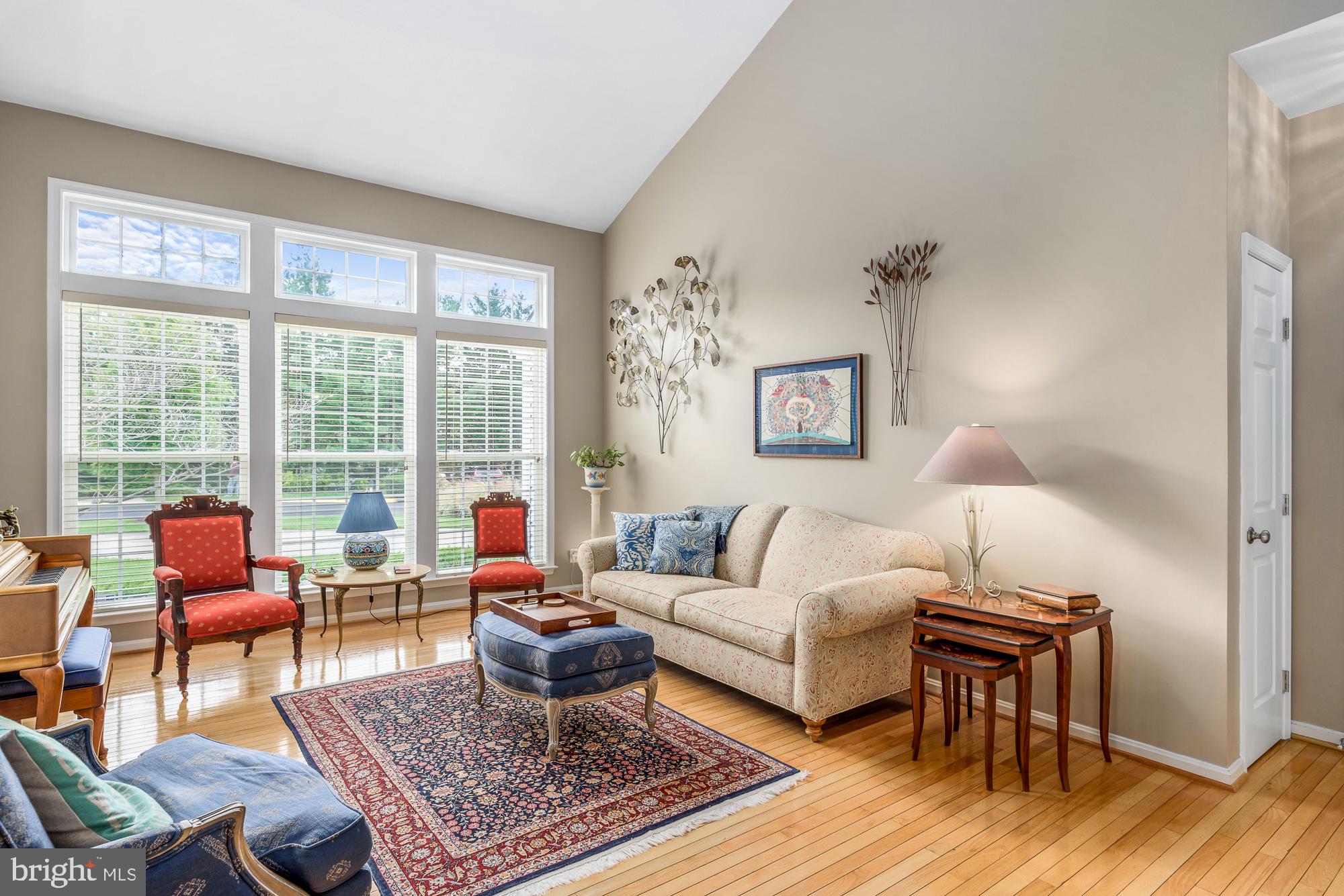 12378 Brown Fox Way Reston, VA 20191 - Photo 6 of 45 Gallery Image 6