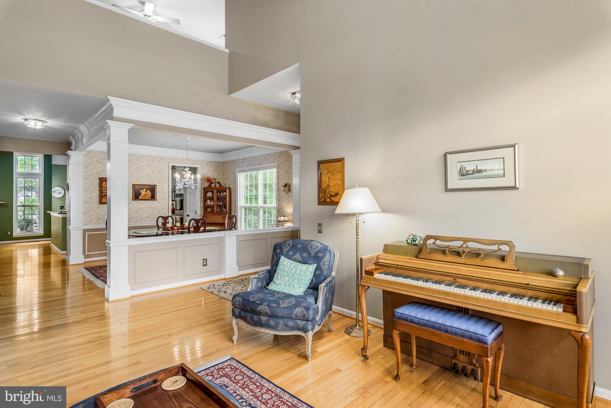 12378 Brown Fox Way Reston, VA 20191 - Photo 8 of 45 Gallery Image 8