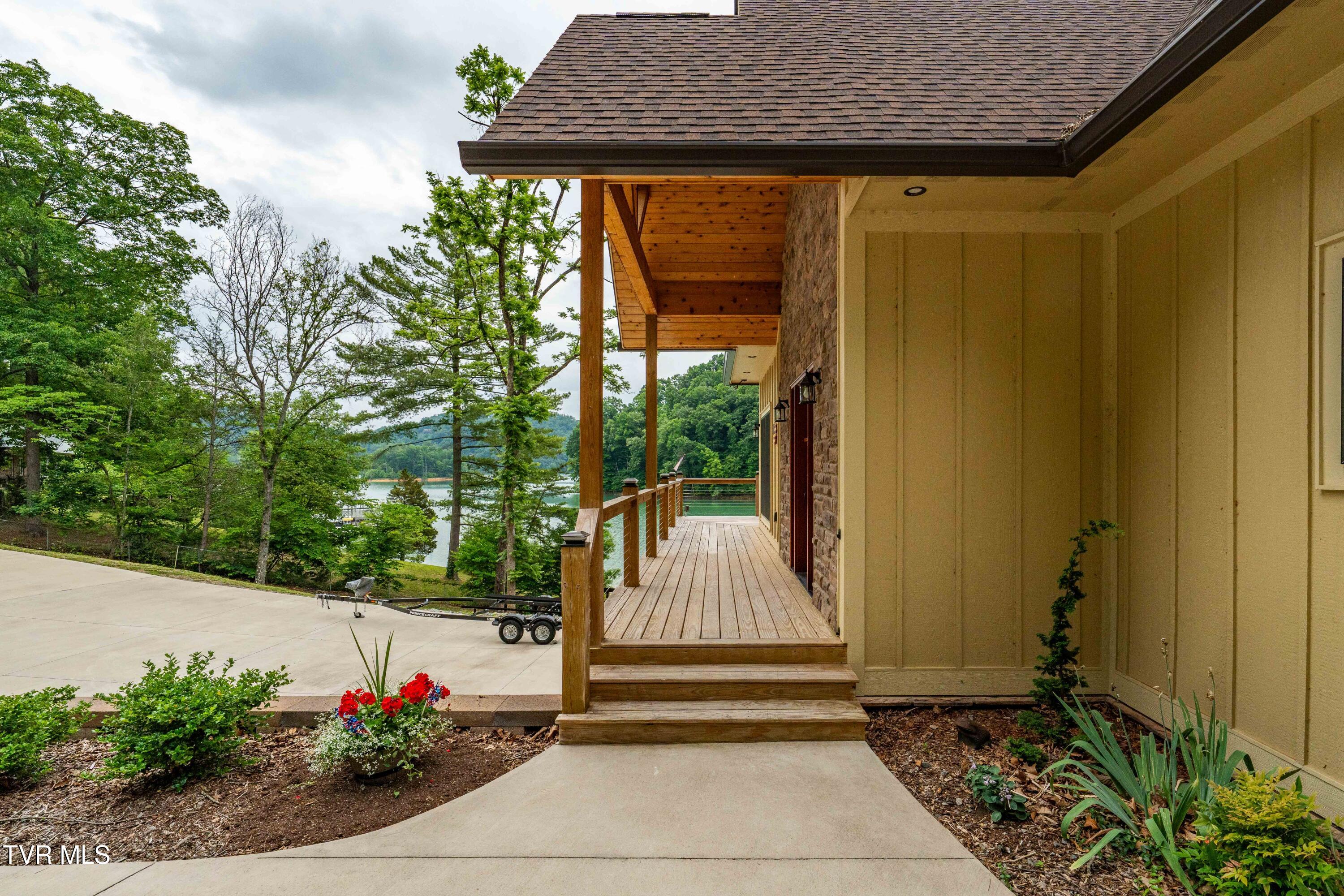175 Lakeside Drive Butler, TN 37640 - Photo 78 of 102 175 Lakeside Dr (44 of 117)