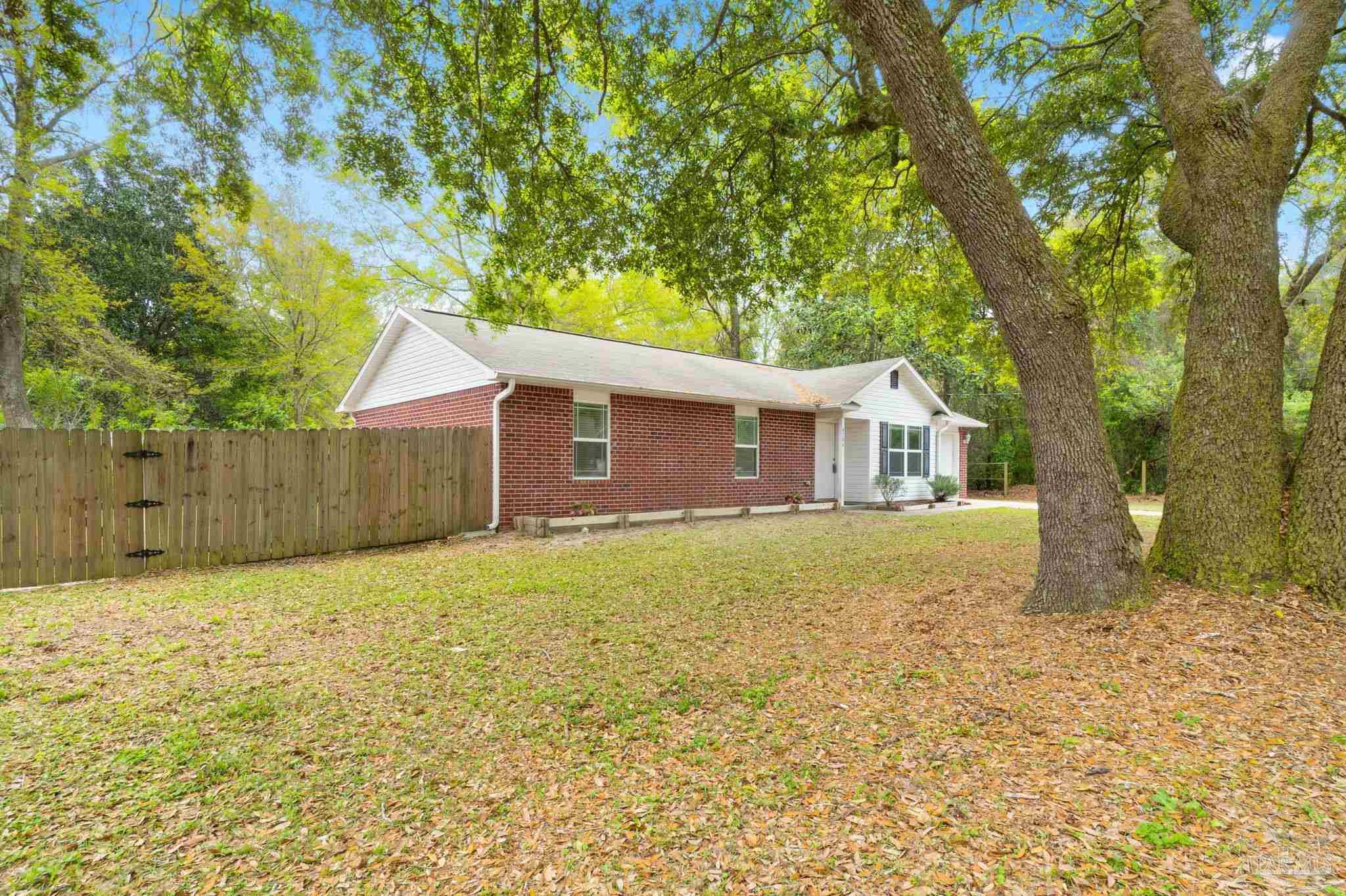 4700 Frontier Road Pace, FL 32571 - Photo 4 of 31
