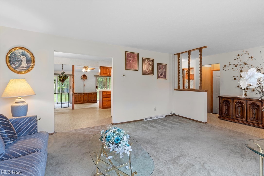 5624 Dolphin Road Mentor, OH 44060 - Photo 11 of 30 View of living room