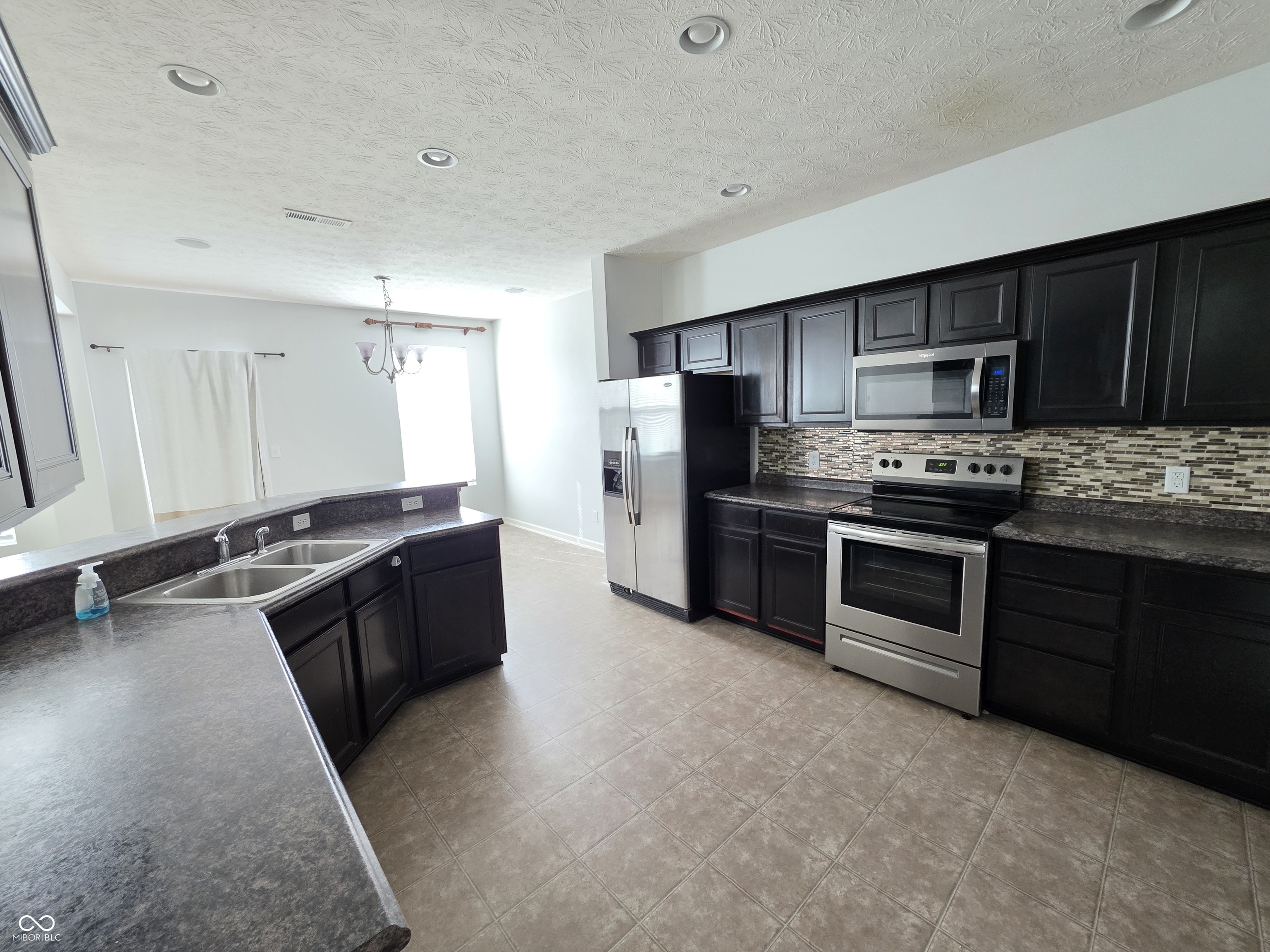 2347 Shadow Court Columbus, IN 47201 - Photo 11 of 30