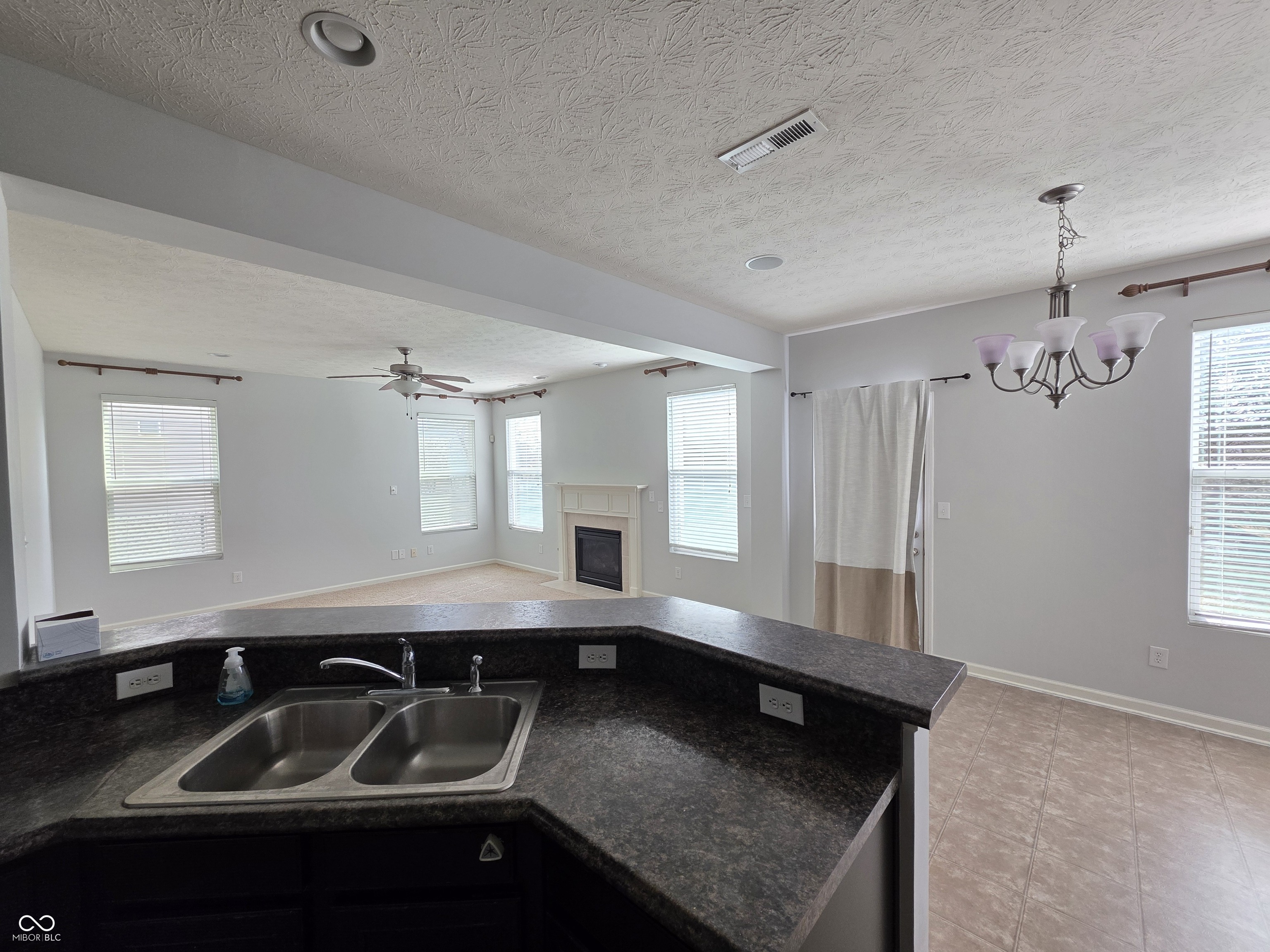 2347 Shadow Court Columbus, IN 47201 - Photo 12 of 30