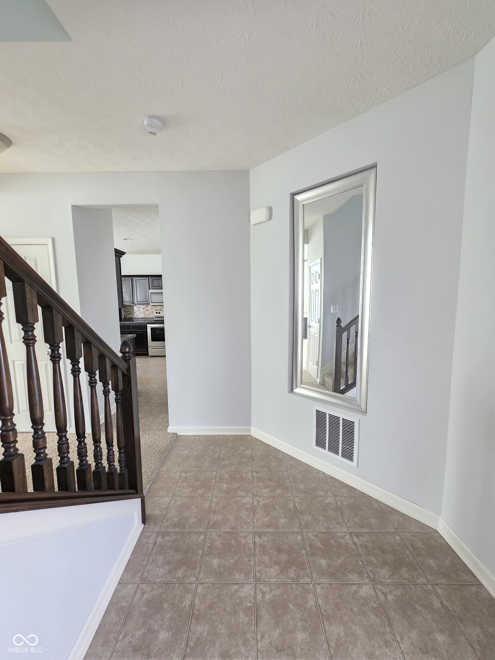 2347 Shadow Court Columbus, IN 47201 - Photo 3 of 30