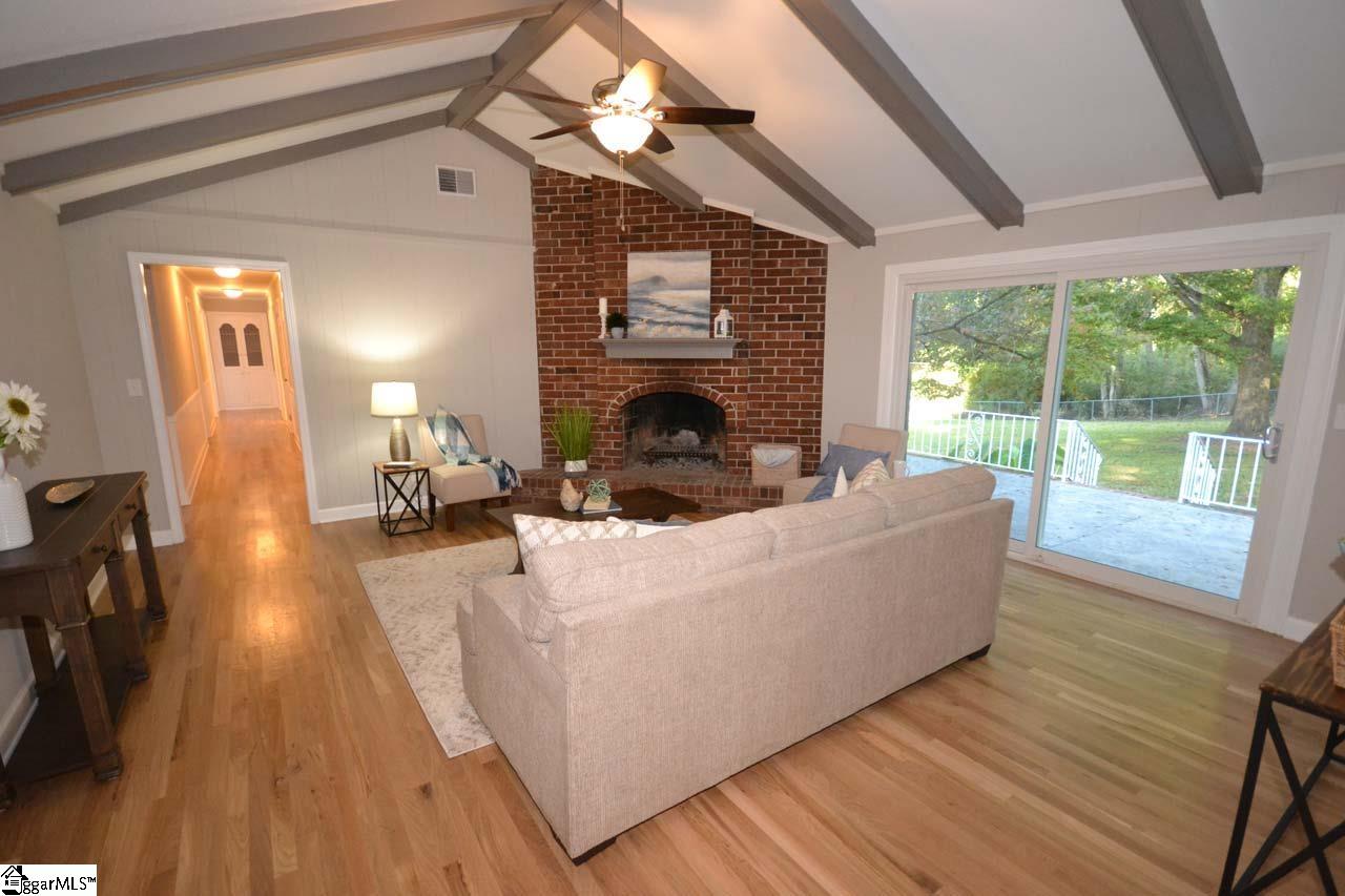 146 North Rutherford Road Greer, SC 29651 - Photo 3 of 23