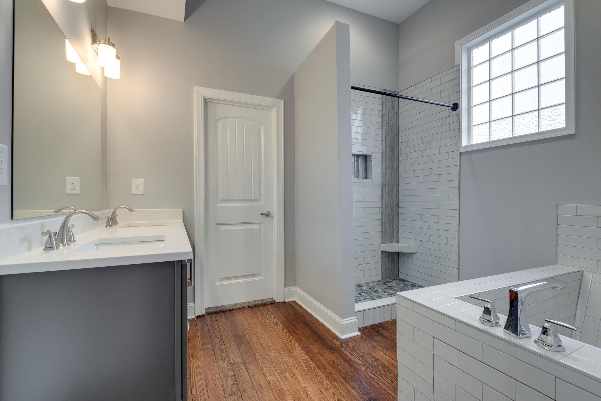 1012 Cheatham Street Springfield, TN 37172 - Photo 8 of 25 a bathroom with a sink and a mirror