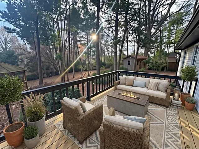 $1,995 | 2005 Queens Court, Greensboro, NC 27408