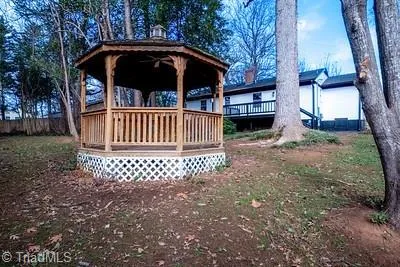 $1,995 | 2005 Queens Court, Greensboro, NC 27408