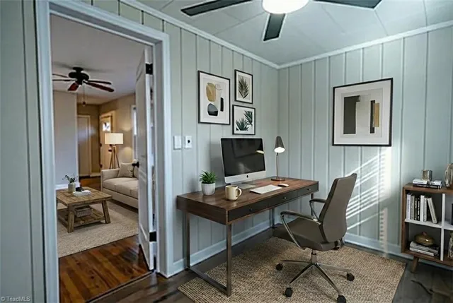 $1,995 | 2005 Queens Court, Greensboro, NC 27408