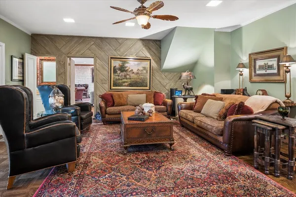 $2,550,000 | 7276 Lupton Circle, Dallas, TX 75225