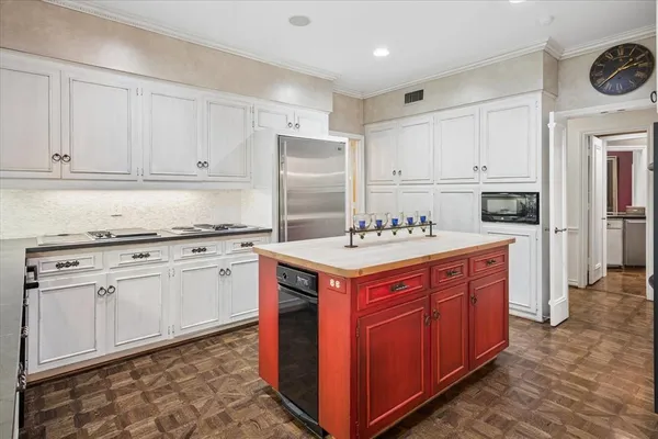 $2,550,000 | 7276 Lupton Circle, Dallas, TX 75225