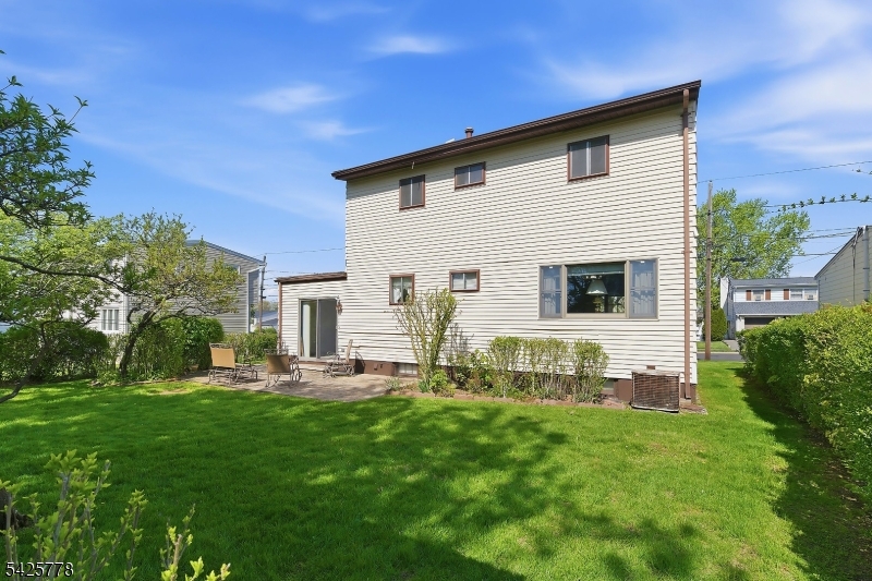 38 Atkins Terrace East Rutherford, NJ 07073 - Photo 35 of 37