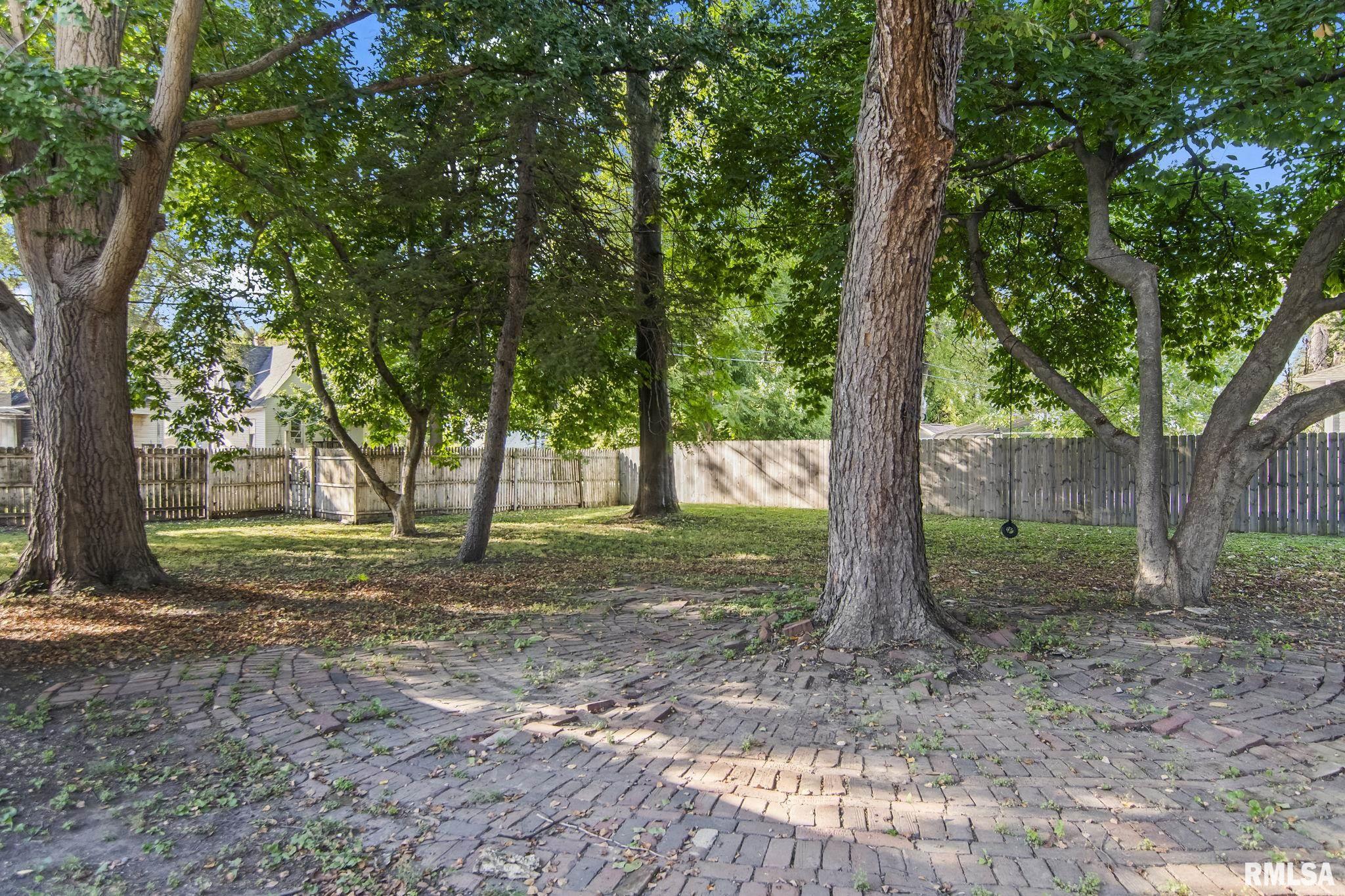 923 North 5th Street Springfield, IL 62702 - Photo 49 of 53