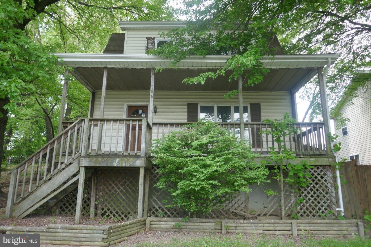 906 Old North Point Road Baltimore, MD 21224 - Photo 1 of 17 Exterior (Front)