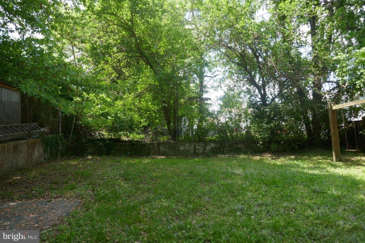 906 Old North Point Road Baltimore, MD 21224 - Photo 17 of 17 Exterior (Rear)