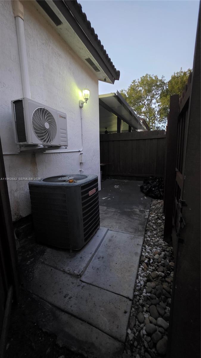 1601 Southeast 17th Street Homestead, FL 33035 - Photo 3 of 11