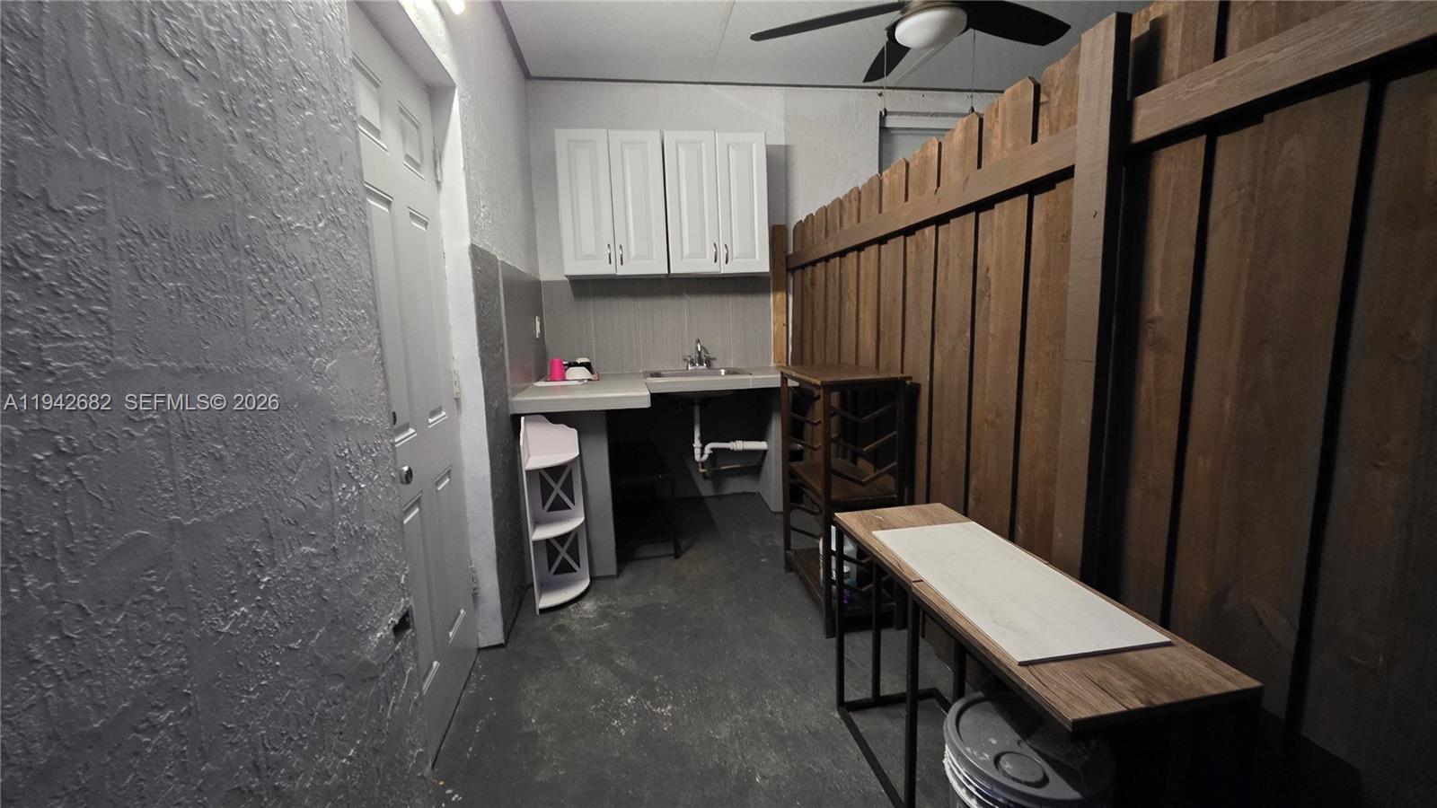 1601 Southeast 17th Street Homestead, FL 33035 - Photo 4 of 11