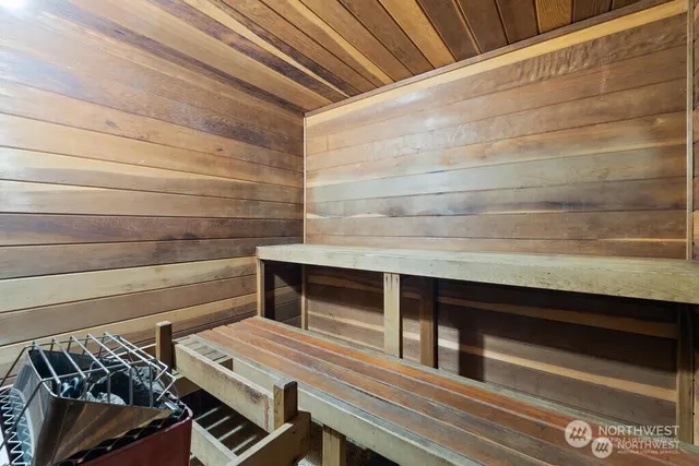 $3,500 | 17450 Northeast 40th Place, Unit E1, Redmond, WA 98052