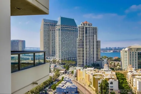 $990,000 | 700 West E Street, Unit 1602, San Diego, CA 92101