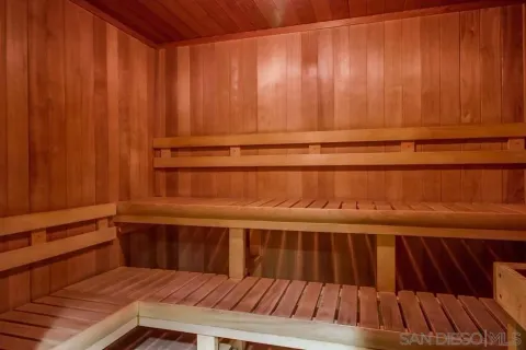 $990,000 | 700 West E Street, Unit 1602, San Diego, CA 92101