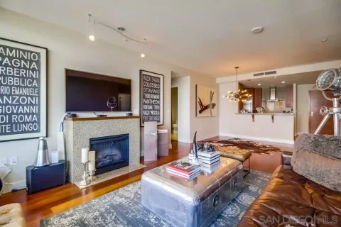 $990,000 | 700 West E Street, Unit 1602, San Diego, CA 92101