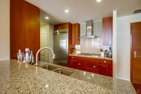 $990,000 | 700 West E Street, Unit 1602, San Diego, CA 92101