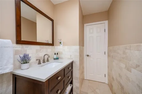 $855,000 | 10341 Southwest 52nd Terrace, Miami, FL 33165