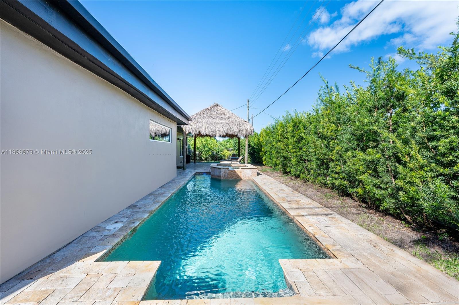 10341 Southwest 52nd Terrace Miami, FL 33165 - Photo 2 of 31