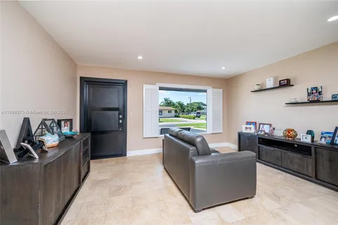 $855,000 | 10341 Southwest 52nd Terrace, Miami, FL 33165