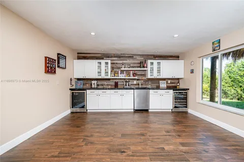 $855,000 | 10341 Southwest 52nd Terrace, Miami, FL 33165