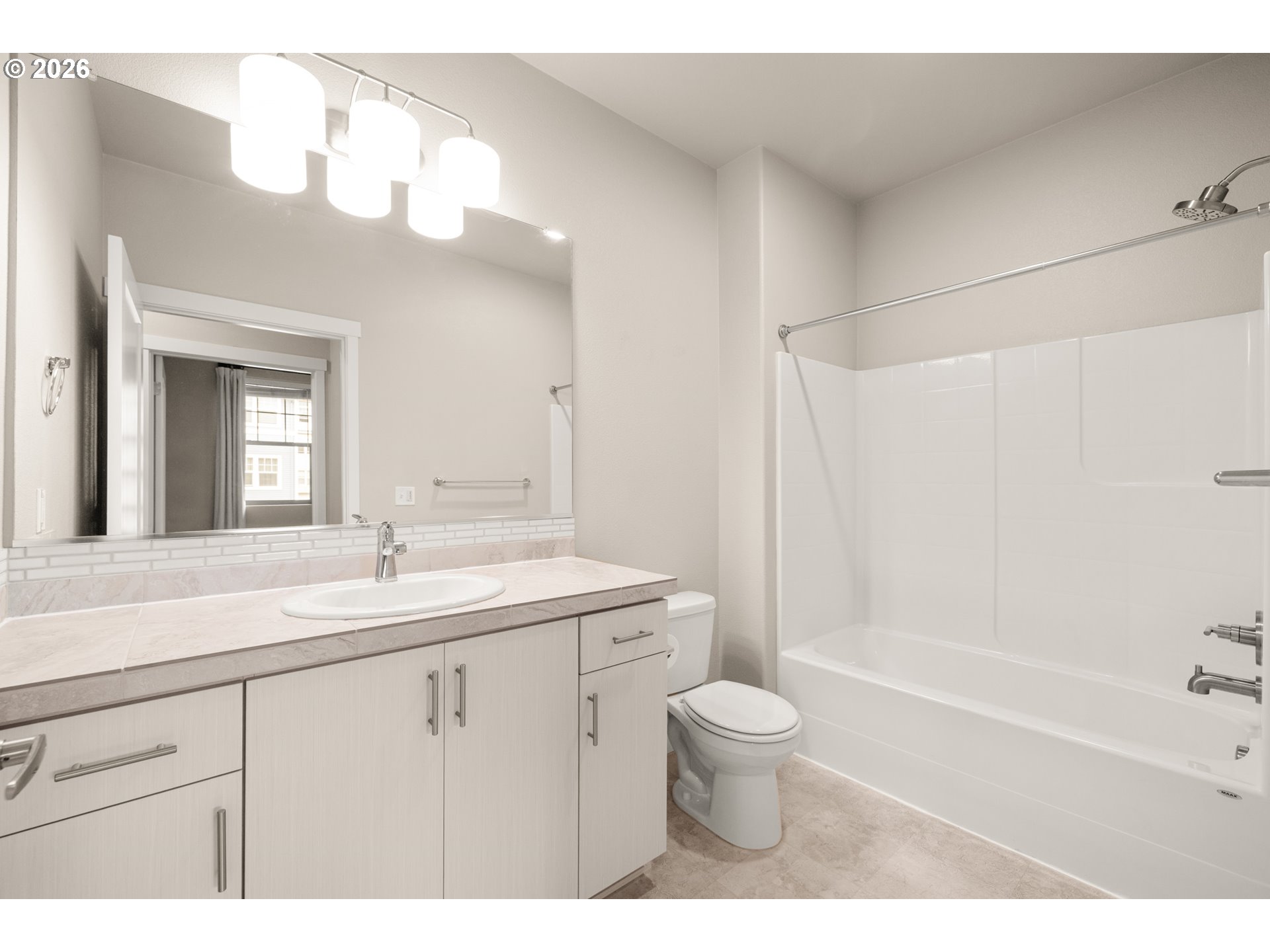 17137 Southwest Appledale Road, Unit 304 Beaverton, OR 97007 - Photo 19 of 33