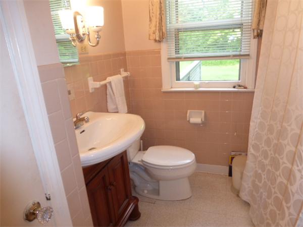 87 Somers Road Hampden, MA 01036 - Photo 7 of 11