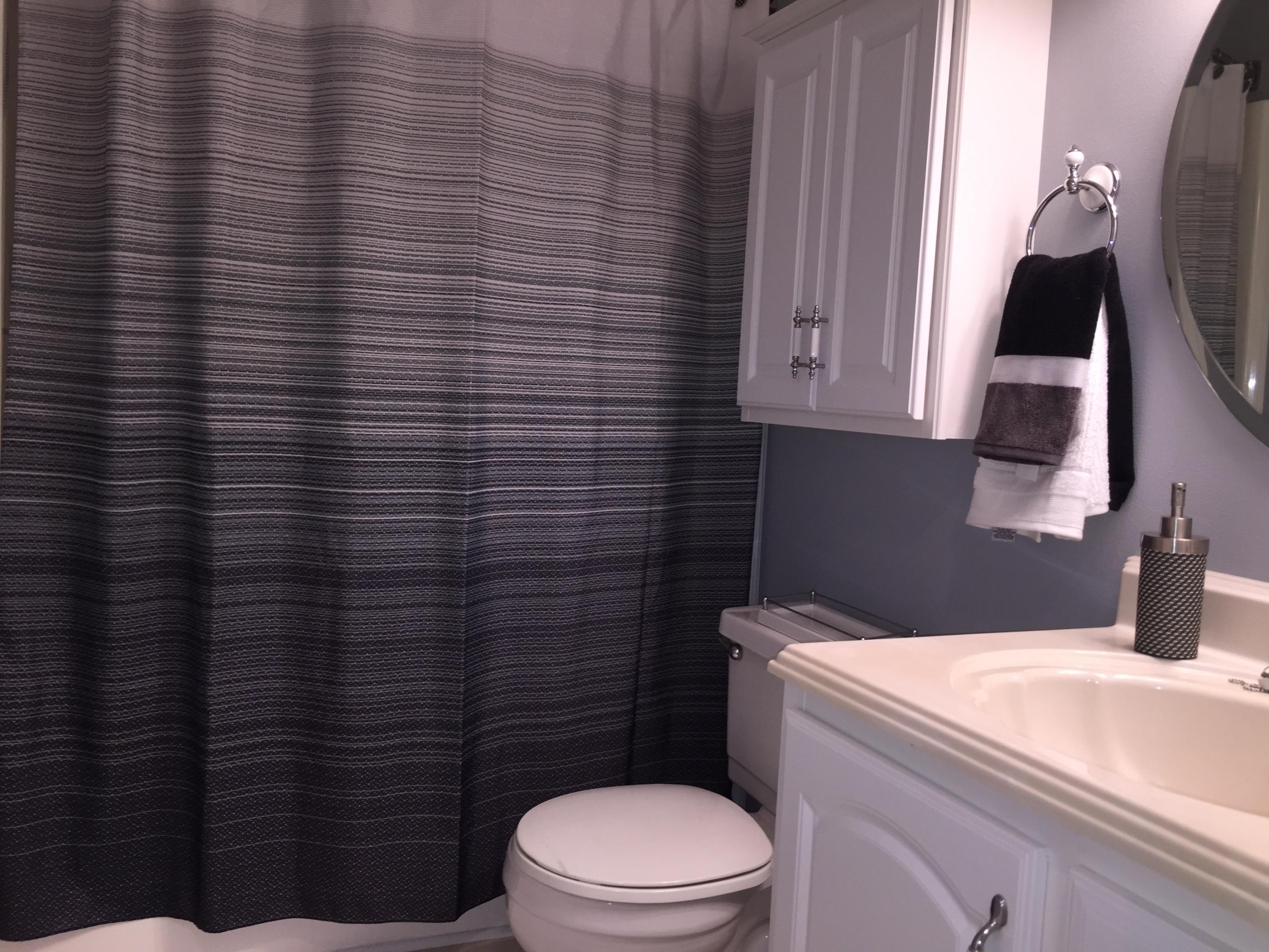 543 Stephens Road Rocky Top, TN 37769 - Photo 17 of 29 Bathroom
