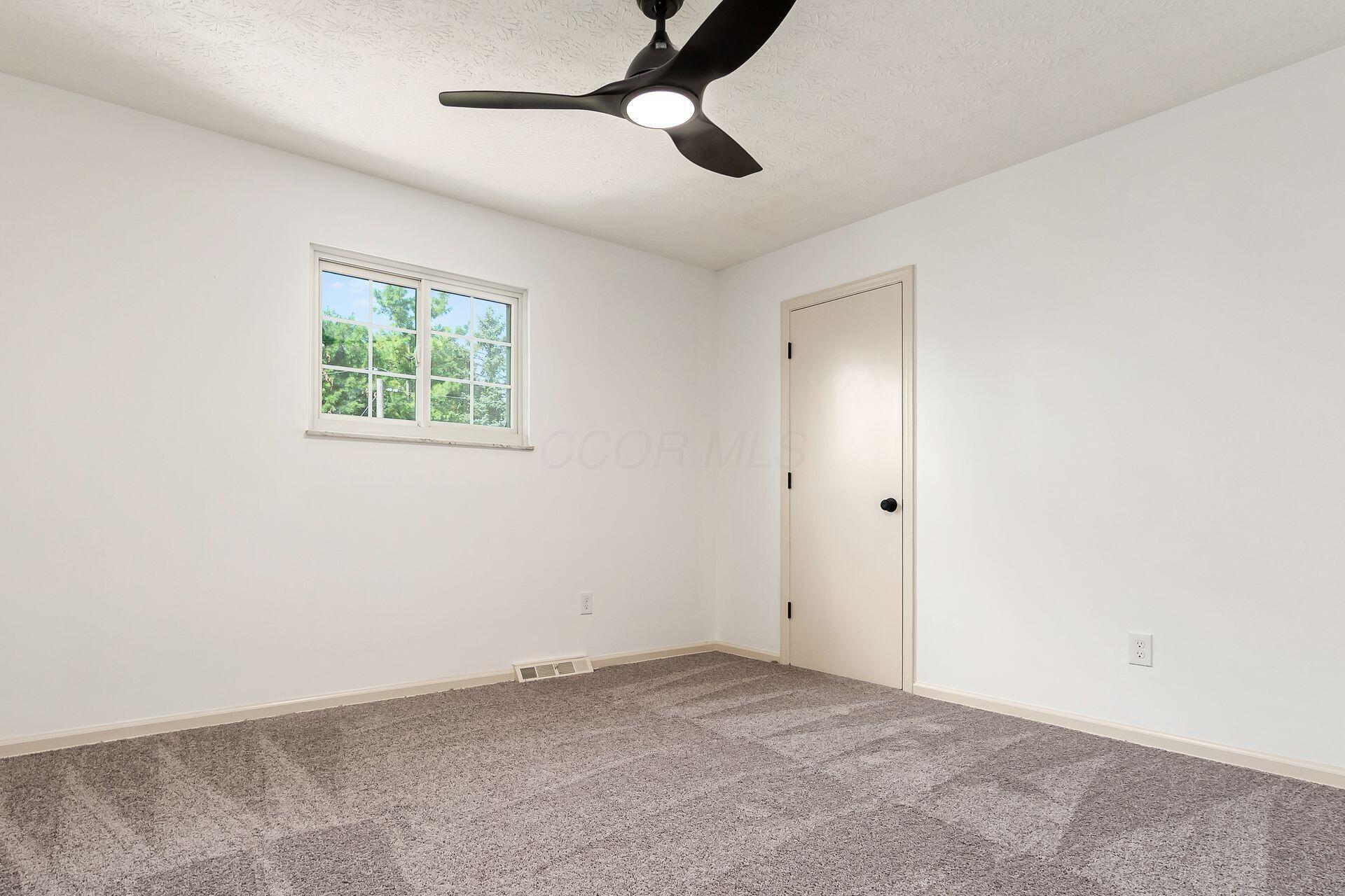 1466 Weybridge Road Columbus, OH 43220 - Photo 39 of 68