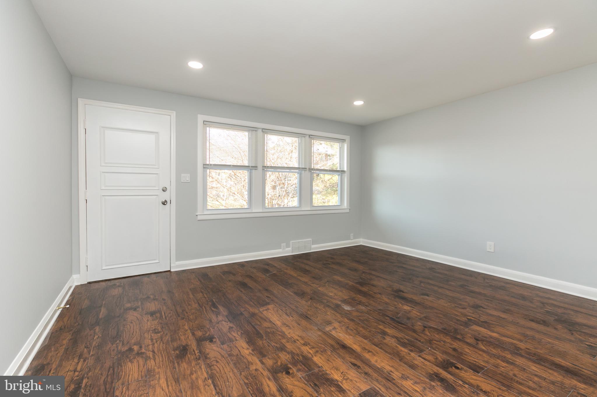 1245 Haverhill Road Baltimore, MD 21229 - Photo 7 of 29 Gallery Image 7