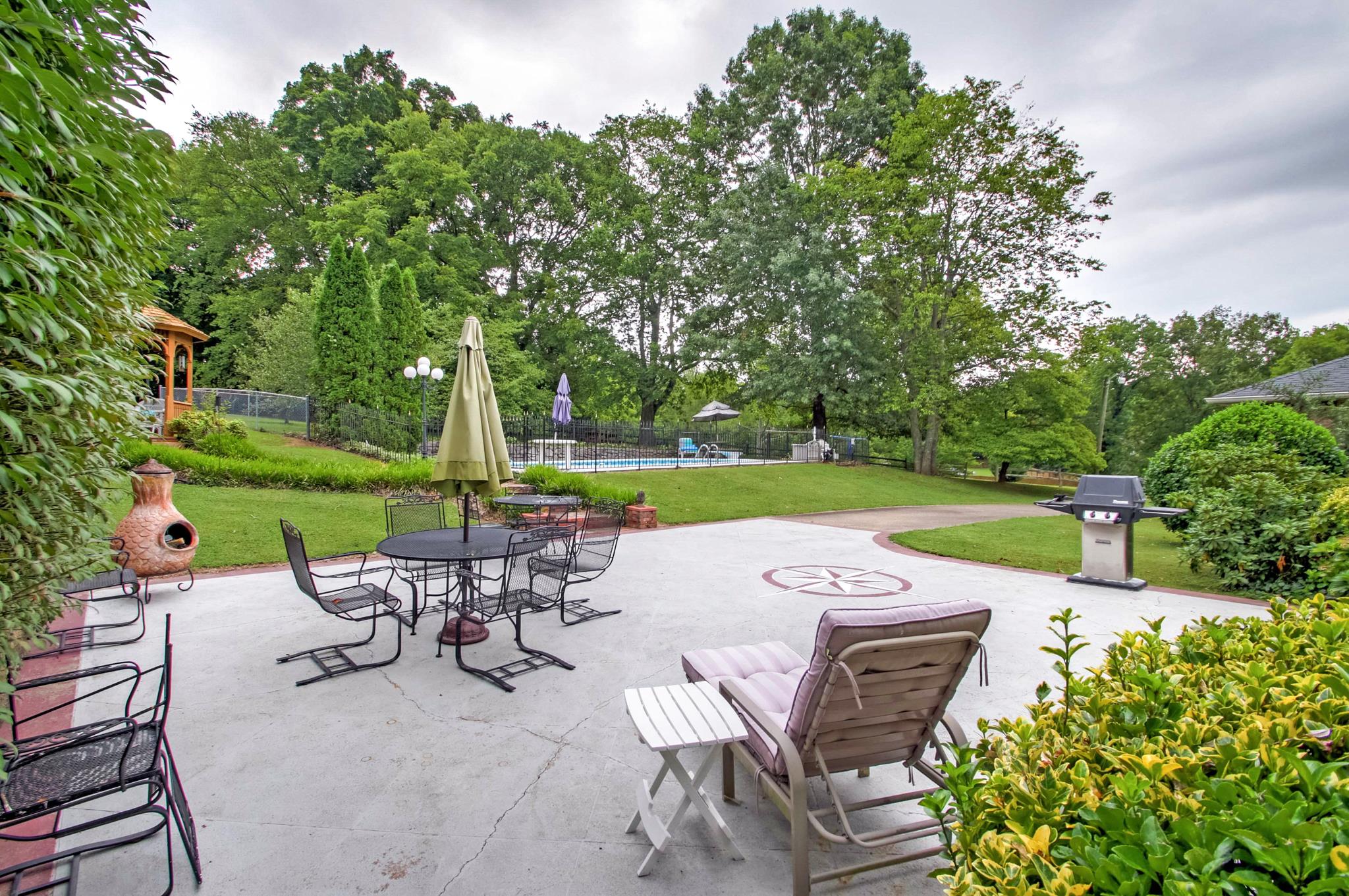 1160 Vanderbilt Road Mount Juliet, TN 37122 - Photo 24 of 28 an outdoor space with furniture and garden