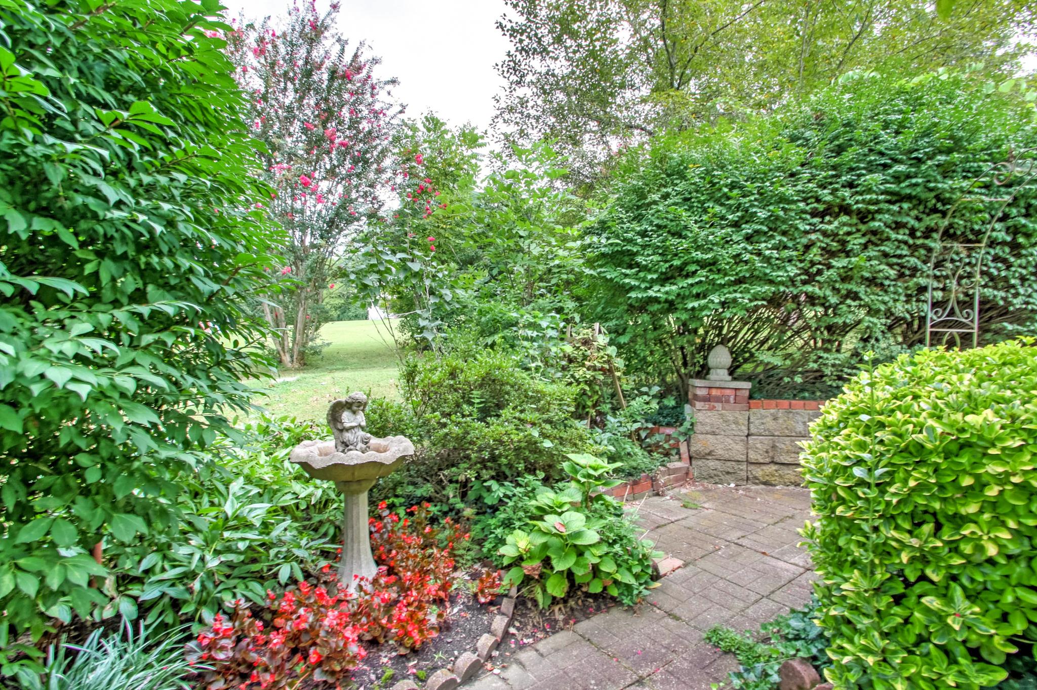 1160 Vanderbilt Road Mount Juliet, TN 37122 - Photo 28 of 28 a view of a garden with flower plants
