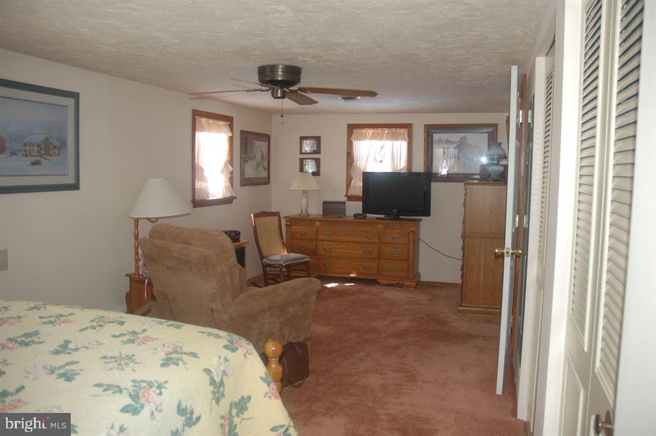 325 Woods Road Abbottstown, PA 17301 - Photo 13 of 35 Gallery Image 13