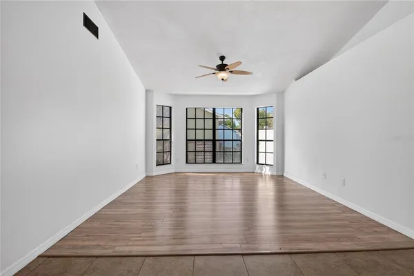 $389,990 | 2075 Hedgerow Circle, Ocoee, FL 34761