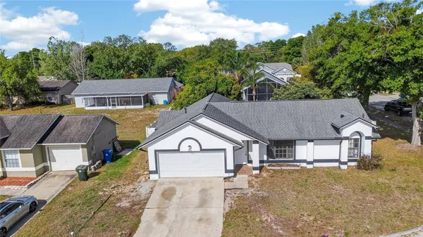 $389,990 | 2075 Hedgerow Circle, Ocoee, FL 34761