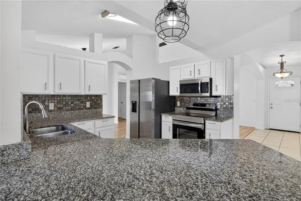 $389,990 | 2075 Hedgerow Circle, Ocoee, FL 34761