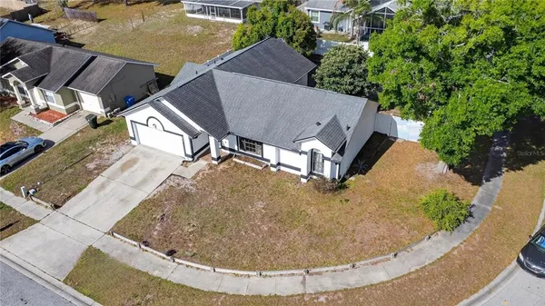 $389,990 | 2075 Hedgerow Circle, Ocoee, FL 34761