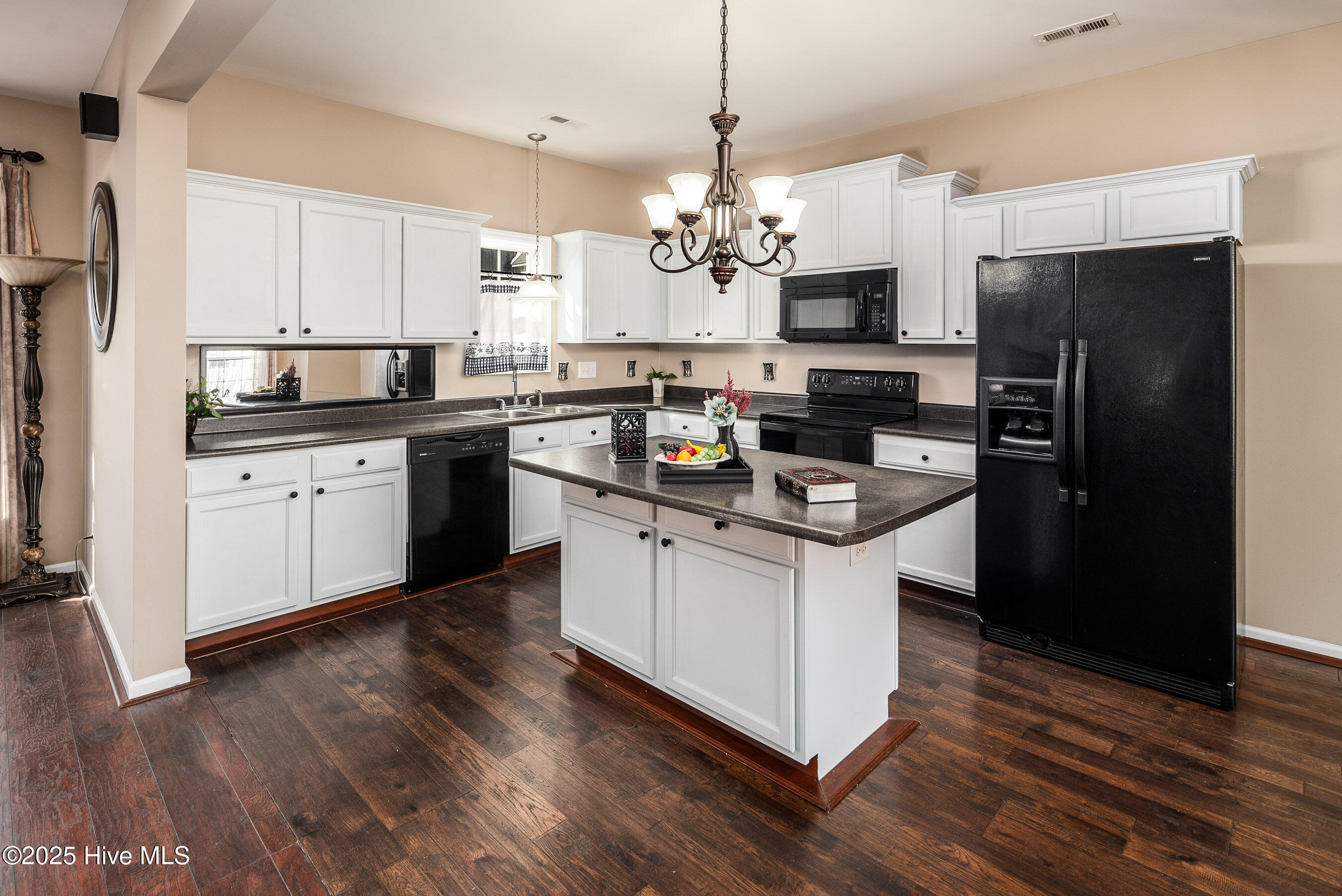 4008 Dublin Road Winterville, NC 28590 - Photo 11 of 47 20250225 MLS S_Nilsen 4008 Dublin Rd Win