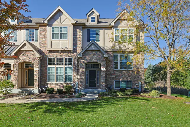 $390,000 | 299 Bennett Drive, Carol Stream, IL 60188