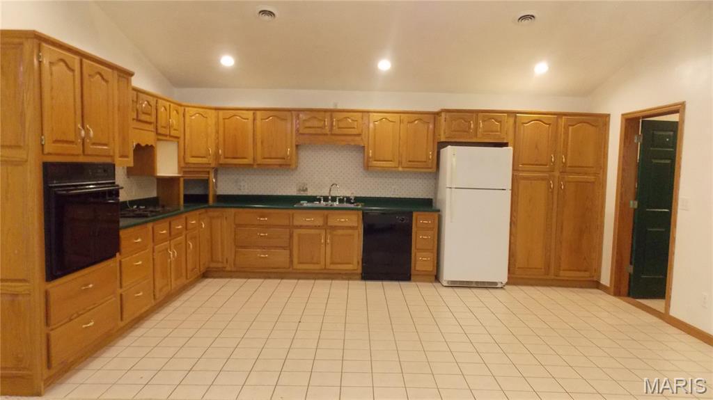 353 Ripley 142e-28b Fairdealing, MO 63939 - Photo 3 of 15